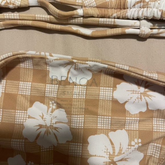 Benoa Honey Pakala - Picture 2 of 2